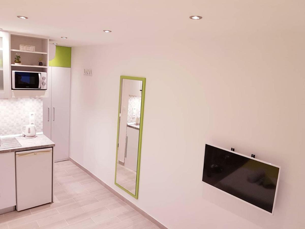 Apartman Nona 1 *
